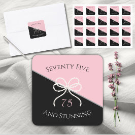 Adesivo Quadrado Chic 75º Gala Laço Pérola Rosa e Preto Aniversário