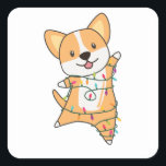 Adesivo Quadrado Corgi Christmas Snow Winter Animal Corgis<br><div class="desc">O cachorro Corgi no Natal com luzes de fadas. Animais engraçados com presentes e neve nas férias. Também é engraçado para o Natal em julho. Corgis são animais bonitos e perfeitos para o Natal.</div>
