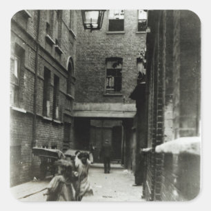 Adesivo Quadrado Crianças brincando em favela, 1899