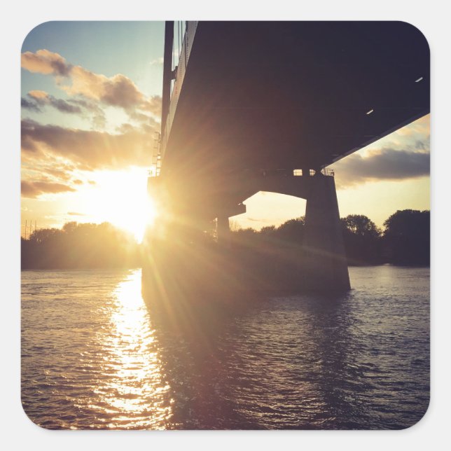 Adesivo Quadrado cruzeiro do pôr do sol do rio mississippi (Frente)