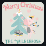 Adesivo Quadrado Cute Boho Christmas Unicorn<br><div class="desc">Este adesivo de Natal personalizado apresenta uma ilustração de desenho animado giro e giro estilo boho. Um unicórnio rosa bonito está decorando sua árvore de Natal debaixo dos flocos de neve que caem. O fundo é uma cor verde macia.</div>