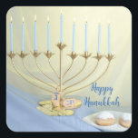 Adesivo Quadrado Dourado Menorah, Moedas e Sonhos Feliz Hanukkah<br><div class="desc">Apresentamos o nosso encantador adesivo de comemoração Chanucá, com uma mistura harmoniosa de elementos tradicionais que dão vida ao espírito do Festival das Luzes! Este adesivo encantador inclui uma menorah radiante, moedas de jogo, um sonho divertido e donuts tentadores — todos lindamente ilustrados para adicionar um toque de calor e...</div>