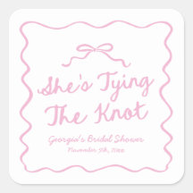 Ela Está Fazendo o Nó Borboleta Caprichosa Chá de 