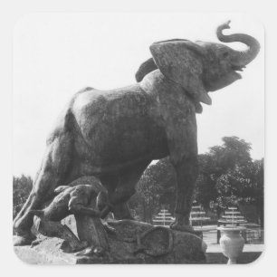 Adesivo Quadrado Elefante novo travado em uma armadilha