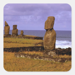 Adesivo Quadrado Estátua Moai da Plataforma Tahai Abstratos Páscoa