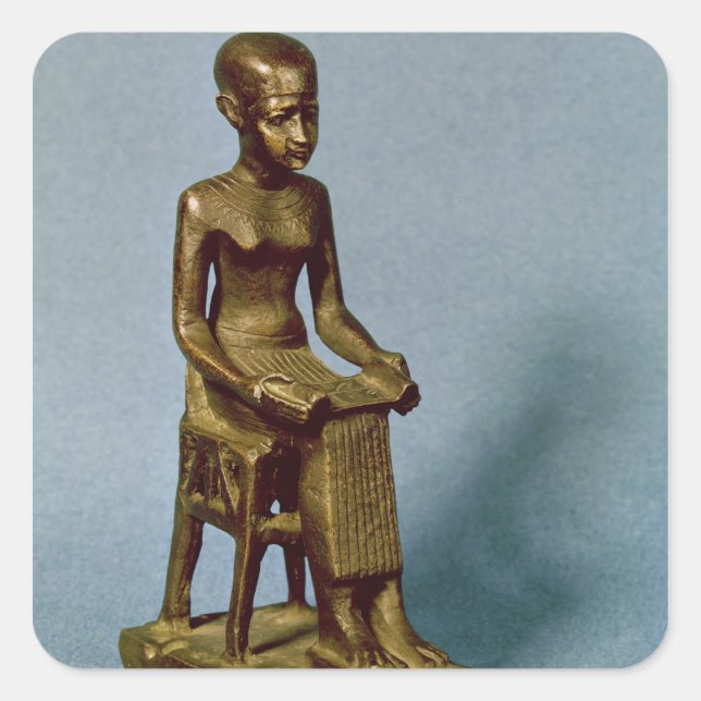 Adesivo Quadrado Estátua sentada do Imhotep com uma estátua aberta (Frente)