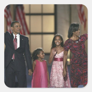 Adesivo Quadrado Família de Barak Obama acena na última noite de