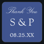 Adesivo Quadrado Favor do Casamento Azul Escuro Obrigado Sticker<br><div class="desc">Favor de Casamento Azul Escuro Obrigado Sticker,  personalize com as iniciais do casal e a data do casamento,  usando a modelo de personalização online antes de fazer o pedido.</div>