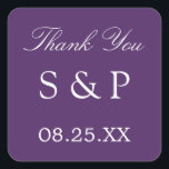 Adesivo Quadrado Favor do Casamento Roxo Escuro Obrigado Sticker<br><div class="desc">Favor de Casamento Púrpura Escuro Obrigado Sticker,  personalize com as iniciais do casal e a data do casamento,  usando a modelo de personalização online antes de fazer o pedido.</div>