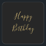 Adesivo Quadrado Feliz Aniversário Ouro Amarelo Texto Personalizado<br><div class="desc">Projetado com modelo de texto amarelo ouro para a mensagem "Parabéns" que você pode editar para personalizar e também personalizar o fundo de cores!</div>