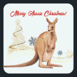 Adesivo Quadrado Feliz Aussie Christmas Kangaroo<br><div class="desc">Um Natal Aussie Feliz com canguru nativo australiano com seu bebê joey</div>