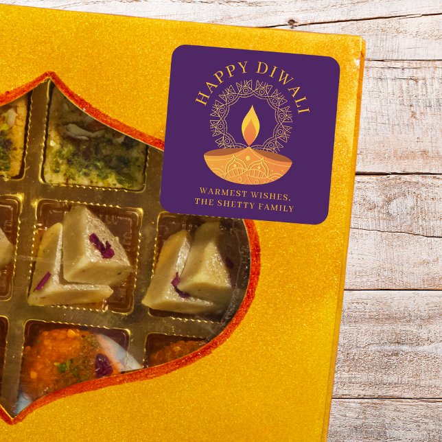 Adesivo Quadrado Feliz Festival Diwali de Luzes Diya Personalizado (Criador carregado)