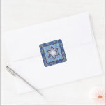 Adesivo Quadrado Feriado de Convite para Casamento Judaico<br><div class="desc">Jewish Wedding Invitation ou Holiday Card Star de David Blue, Marinho e Dourado Stickers Um adesivo de designer que apresenta a Estrela de David no centro com toques de ouro. Uma borda de filigrana rica rodeia a Estrela de David. Perfeito para selar qualquer cartão de convite ou saudação judaico, também...</div>