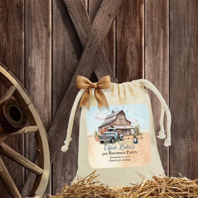 Adesivo Quadrado Festa de aniversário de 3 anos de Agricultores Bon (Blue Boy 3rd Birthday Party Barn | Vintage Truck Favor Tags)