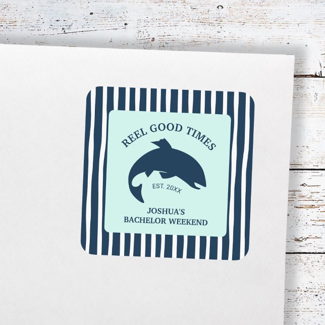 Adesivo Quadrado Festa de Despedida de Pesca Belga Bons Tempos (Fishing Bachelor Party Reel Good Times Square Sticker)