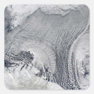 Adesivo Quadrado Formações incomuns da nuvem sobre o mar de Baren