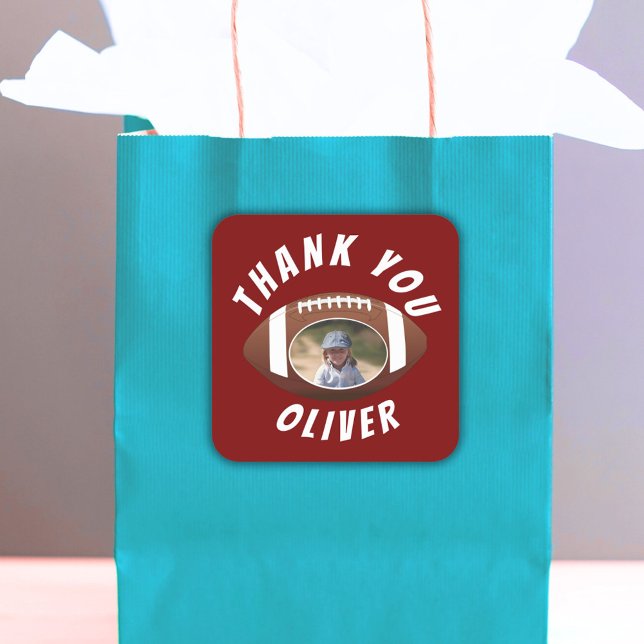 Adesivo Quadrado Foto de Aniversário da Bola de Futebol Americana O (Criador carregado)