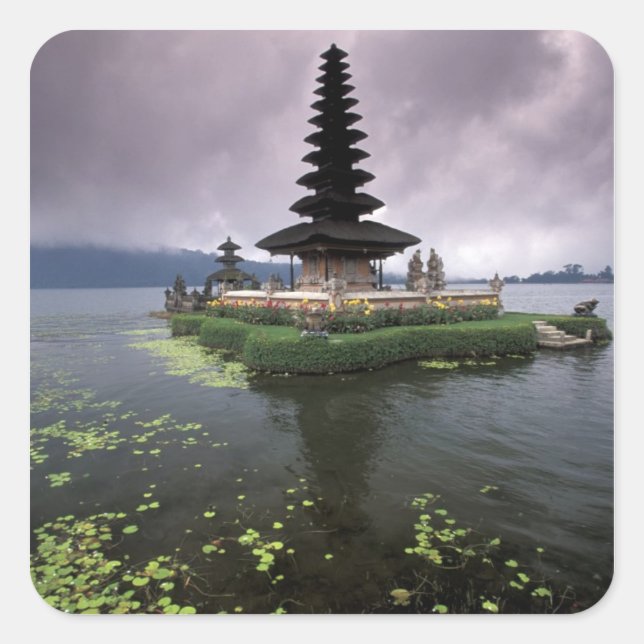 Adesivo Quadrado Indonésia, Bali, Templo Ulun Danu. (Frente)