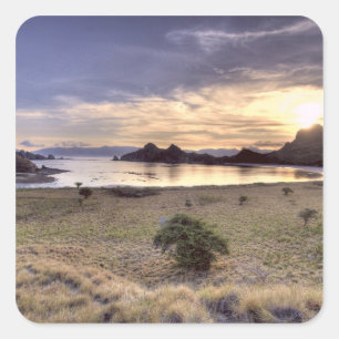 Adesivo Quadrado Indonésia, Parque Nacional de Komodo. Pôr do sol e