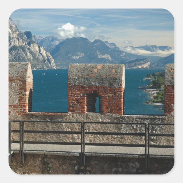 Adesivo Quadrado Itália, Malcesine, vista do castelo do lago (Frente)