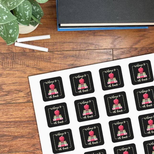 Adesivo Quadrado Livros de Volta à Escola Praça da Apple (Back-to-school books apple square black stickers sheet .)