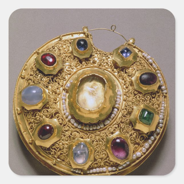 Adesivo Quadrado Medalhão de Kolt, conjunto de ouro com pérolas e (Frente)