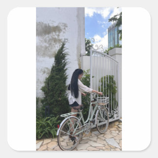 Adesivo Quadrado menina e bicicleta