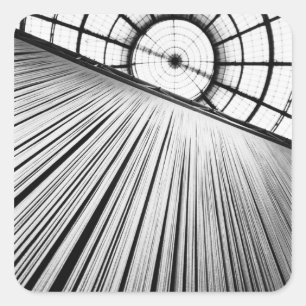 Adesivo Quadrado Milano Itália, Exposição na Galleria