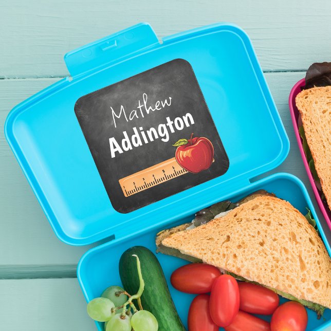 Adesivo Quadrado Nome de volta ao quadro escolar (Customize his school supplies with these chalkboard school stickers. Easy and practical. Order now!)