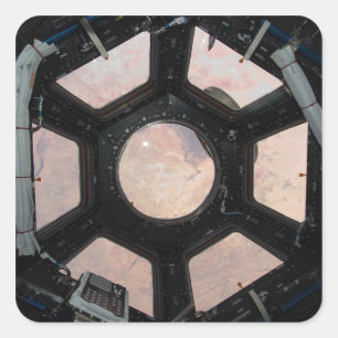 Adesivo Quadrado O deserto de Sahara visível através das janelas