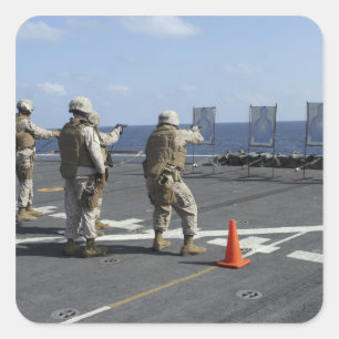 Adesivo Quadrado Polícia militar treina com Berretta M9