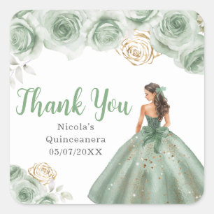 Adesivo Quadrado Princesa Floral em um Vestido Verde Sage Quinceane