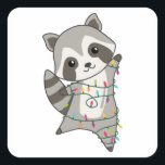 Adesivo Quadrado Raccoon Christmas Snow Winter Raccoons<br><div class="desc">O racon a suavidade com luzes de fada. Animais engraçados com presentes e neve até as férias. Também é engraçado para o Natal em julho. Os guaxinins são animais doces e perfeitos para o Natal.</div>