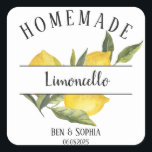 Adesivo Quadrado Rótulos Limoncello Italiano Russo Personalizado<br><div class="desc">As etiquetas modernas de garrafas de limoncello feitas pela Rússia, são uma etiqueta personalizada perfeita para os seus favores de casamento com um tema italiano e uma vibração de verão. Eles apresentam um galho de limão a aquarelas, limões e ramos verdes e um rótulo personalizado para todas as suas necessidades...</div>