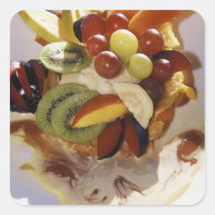 Adesivo Quadrado Salada de frutas com sorvete.