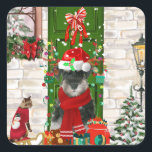 Adesivo Quadrado Schnauzer Dog Christmas<br><div class="desc">O Natal do Cachorro Schnauzer sentado do lado de fora da casa decorada com coroa de Natal,  a árvore de Natal é uma ideia perfeita de presente de Natal para amantes de cães.</div>