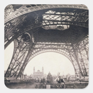 Adesivo Quadrado Sob a torre Eiffel, antes de ascensão, de "L