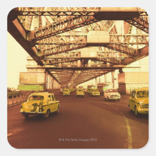 Adesivo Quadrado Táxi em uma ponte