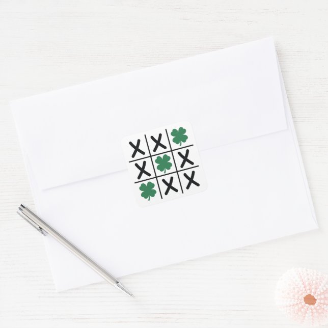 Adesivo Quadrado Tic Tac Toe da Shamrock Sortudo (Envelope)