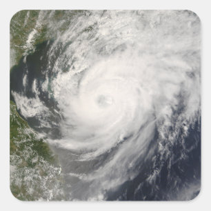 Adesivo Quadrado Tufão Neoguri se aproximando da China