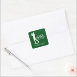 Adesivo Quadrado Último Swing Antes do Anel de Golf Bachelor<br><div class="desc">A suíte The Last Swing Before the Ring é uma coleção refinada e inspirada no golfe para o fim de semana de solteiro, que combina charme preppy com um toque de espírito divertido. Com a silhueta de um golfista ousado em verde profundo e branco crocante, esta coleção apresenta o design...</div>