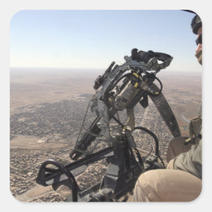 Adesivo Quadrado Um chefe de grupo procura a atividade suspeito