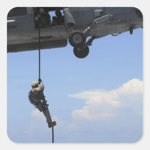 Adesivo Quadrado Um técnico explosivo da eliminação da ordenaç