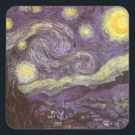 Adesivo Quadrado Vincent van Gogh - Noite Estrelada<br><div class="desc">Starry Night (1889), por Vincent van Gogh, é um apos impressionismo de pintura paisagística de arte. Uma vista de uma cidade num vale à noite com as nuvens a girar, as estrelas a brilhar e uma bela lua ouro amarela. Foi pintado durante o dia pela memória e é a pintura...</div>