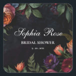 Adesivo Quadrado Vintage moody, rosas florais escuros<br><div class="desc">Este moody design floral com matizes ricos e dramáticos e texturas de pânico macio. As flores elegantes parecem emergir das sombras,  criando um contraste cativante que desenhar o olho. Perfeito para aqueles que apreciam um toque de sofisticação romântica. Torne-o facilmente seu,  selecionando Personalizar este modelo e digitando suas informações.</div>
