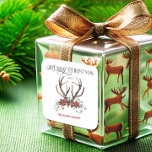 Adesivo Quadrado Watercolor Stag Feliz Natal Botânico<br><div class="desc">O Watercolor Stag Felry Christmas Botanical Classic Round Sticker mostra um charmoso e rústico design perfeito para comemorações de férias. No seu coração, um gracioso chifre elegantemente se estendendo para cima, rodeado por uma exuberante vegetação botânica. Pintado em tons de aquarela suaves e úmidos, o verde inclui delicados prigos de...</div>