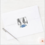 Adesivo Quadrado Wonderland Christmas Sticker - Azul<br><div class="desc">Coloque os envelopes dos seus cartões de Natal de saída nesta temporada de Natal com um adesivo de natal da Wonderland Winter. O design do Sticker apresenta uma cinza e uma cena da maravilha branca do inverno com um veado e uma rena adornada com flocos de neve em queda e...</div>