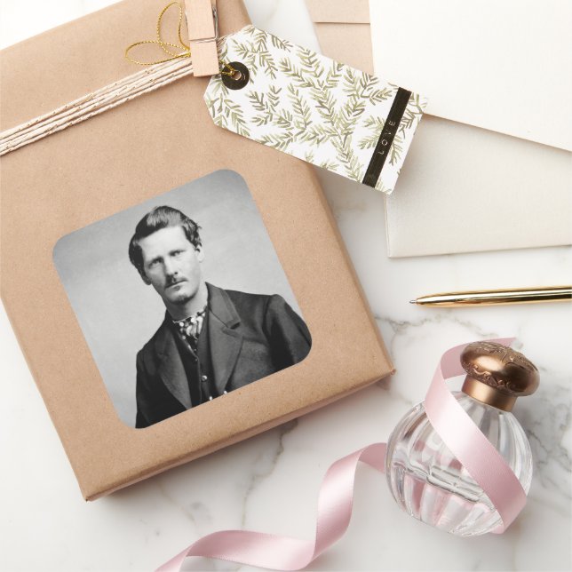 Adesivo Quadrado Wyatt Earp: Advogado, Lutador, Guardião de Salão (Presentear)