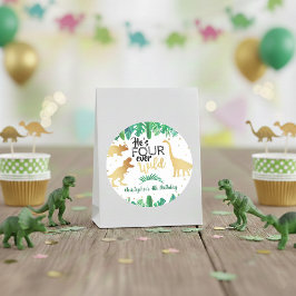 Adesivo Quatro Jovem Dinossauro Selvagem 4º Aniversário