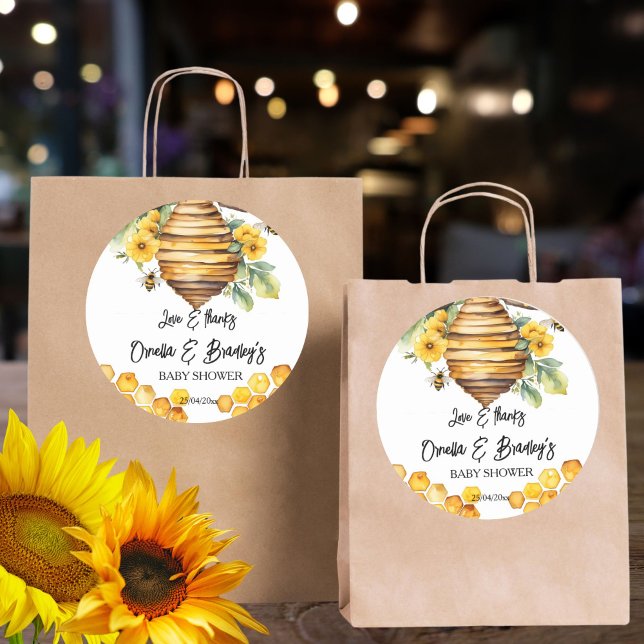 Adesivo Querida chá de fraldas de abelhas obrigado você é  (Honey bee baby shower thank you favor template stickers beehive yellow flowers favor stickers cute)
